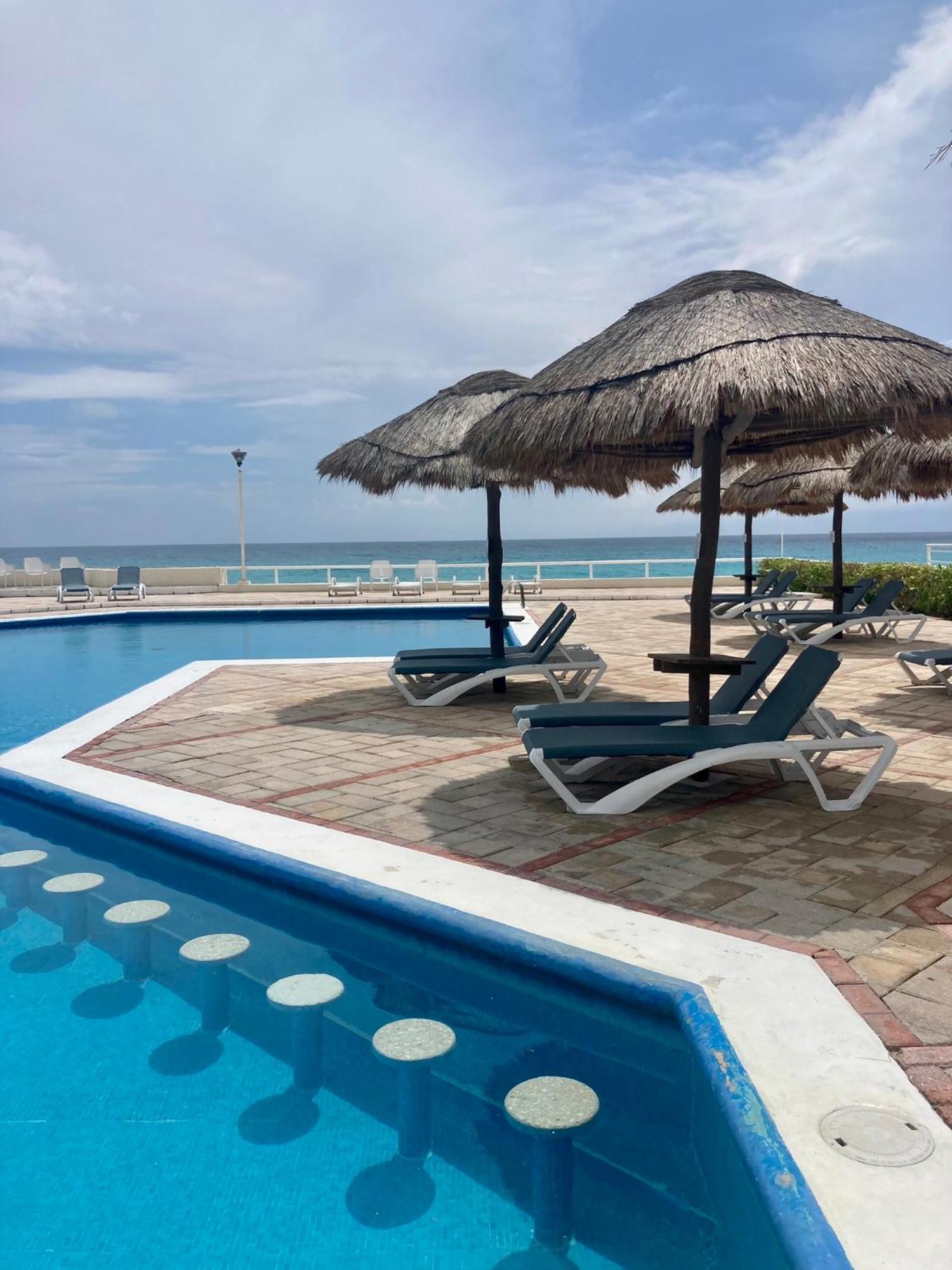 Cancun Oceanfront, Entire Apartment Eksteriør billede